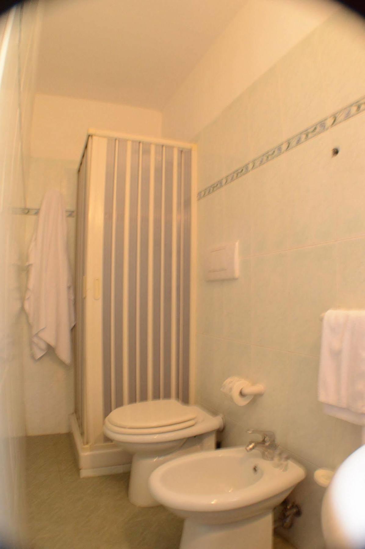 L'Incanto Guesthouse روما المظهر الخارجي الصورة